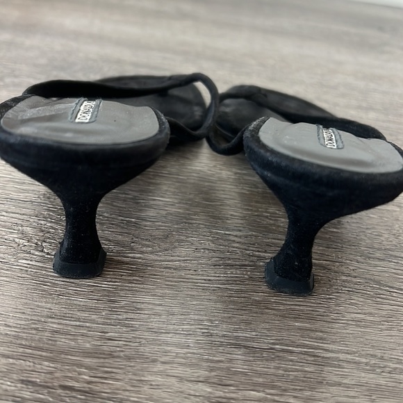 Donald J Pliner Black Suede Toe Sandals with small heel - Picture 3 of 4